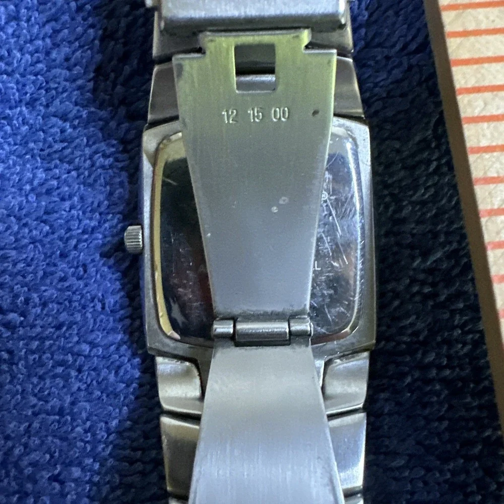 Fossil arkitekt stainless